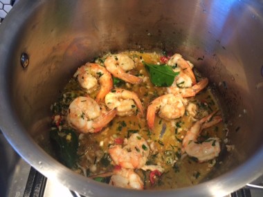 Asian-soup-prawn-mussels-3